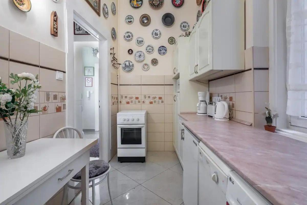 Astoria Central Apartments Budapest Luaran gambar