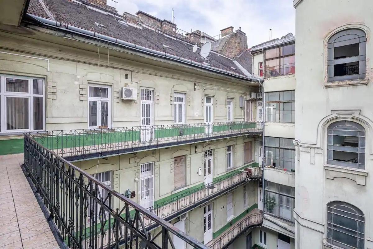 Astoria Central Apartments Budapest Luaran gambar