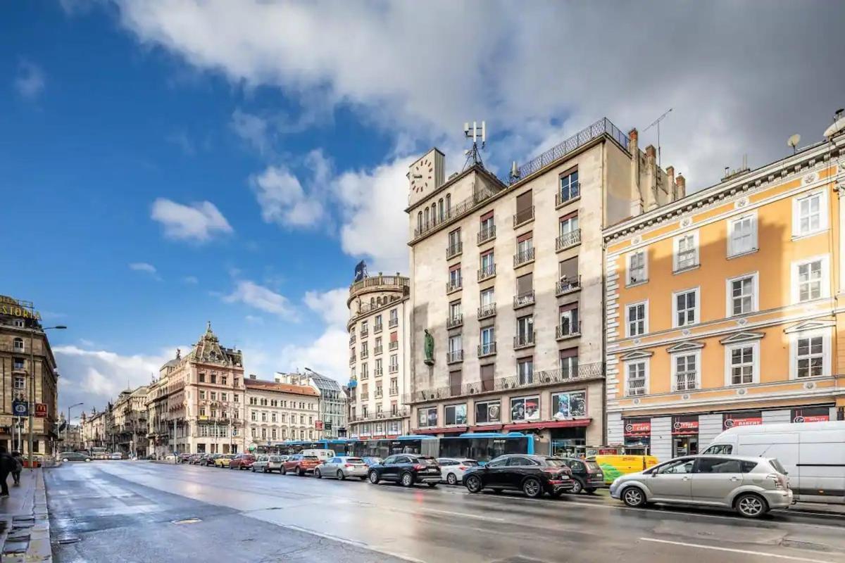 Astoria Central Apartments Budapest Luaran gambar