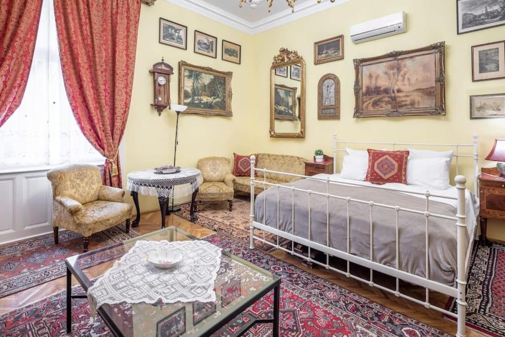 Astoria Central Apartments Budapest Luaran gambar